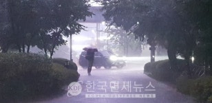 안산 화정천 산책로에 남성 나체 질주 신고…경찰 조사 중 
