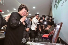 75년 만에 되찾은 아버지의 얼굴...첨단기술로 되살아난 호국영웅