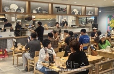 피자몰 NC강서점 오픈…런치 타임에만 200명 몰려