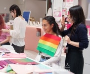 와이레스, 추석 연휴 외국인 관광객에 K-뷰티 체험…퍼스널컬러로 glow up