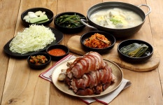 <QR마트> 족발계의 트렌드세터 / 만족오향족발 판교점