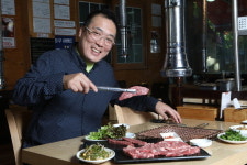 스타의 맛집 / ’단짝 오피스‘ 배우 전헌태 편 / 일산 대화동 정육식당 ’토우‘ ; 에이징으로 표현한 새로운 맛