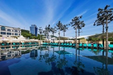 반얀트리 클럽 앤 스파 서울 / 야외 수영장에서 즐기는 여름 휴가 <오아시스 서머 패키지> 선보여