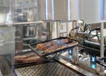 비욘드허니컴, 분당 맛집 도아들이 줄 서는 고깃집 주방 비결은? 마이야르 반응부터 육즙까지 AI가 분석해 반복 구현하는 ‘푸드테크’... 