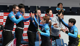 PBA 팀리그 5라운드 / 휴온스, 크라운해태 완파… PBA 팀리그 5라운드 선두 탈환
