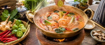 [食史식사합시다] 똠얌꿍, 향신료로 읽는 태국의 개방성