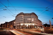 그들만의 리그, 소호 하우스 베를린