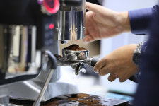 원두커피 고를 땐 ‘로스터’ 보고, 원두 구입할 땐 ‘신선도’ 중요…대한민국 커피백서