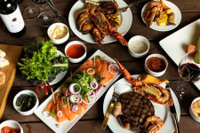 럭셔리 글램핑 빌리지에서 즐기는 바비큐 디너…켄싱턴호텔 평창, ‘쿨 글램핑 패키지’ 선봬