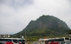 [제주 전설] 슬픈 사랑의 눈물, 약수 되어 떨어지다