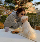 [스타 SNS 애정템] 차정원 목걸이, 서현 수트, 이유비 가방, 강민경 선글라스, 권나라 안경