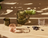 접시, 그릇, 컵 등 깔끔하고 시원한 느낌 선사하는 여름철 글라스 아이템