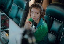 런온, 거북목 임시완XPC방 게이머 신세경 스틸 공개