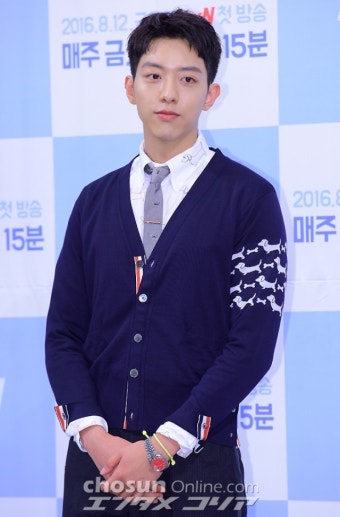 씨엔블루 이정신 부친상…