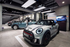 도이치 모터스, MINI 강남 전시장 이전 오픈