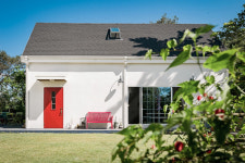 봄맞이 제주 여행 관심↑… 흩날리는 벚꽃 뷰 즐길 수 있는 제주도 숙소 5곳