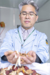 칠보농협 옹동제약 박원균 한약사 “100% 국내산 한약재로 3대 만성질환 상시 관리”