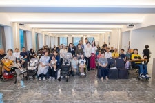 롯데재단, 중증 뇌병변·지체장애인 142명에 맞춤형 보조기기 56종 지원