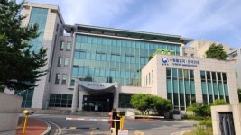수원출입국·외국인청·사회통합협의회·이민자네트워크, 산청군 수해 복구 성금 600만원 전달
