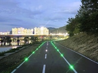 장성군, 황룡강변 자전거도로에 활주로형 LED 표지병 설치