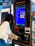 GS25 외국인 결제 매출 136.9% 급증…해안가·관광지 중심 폭발세