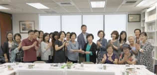 퀸즈장로교회, 소망소사이어티 소망우물 사역 성금전달