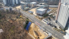 학교 앞 하나님의교회 물러나라...주민 200명 집회 열어