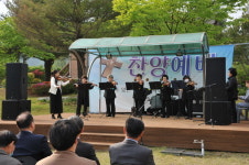 춘천 산천무지개교회,  장애인과 함께 하는 봄 찬양 예배 드려