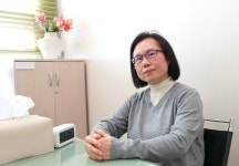 [상처 입은 치유자]② 수면제로 목숨 끊은 어머니…딸은 상담사가 됐다