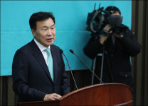 선거제도 개편 배수의 진 친 손학규...