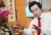 [인터뷰] 허경영 국가혁명당 총재 기존 정치권은 세슘으로 오염된 물… 환골탈태해야