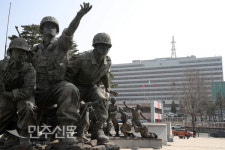 [ 포토] 더불어민주당, 대통령 집무실 국방부 이전반대 기자회견