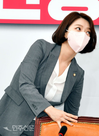 [포토] 최고위원직 사퇴하는 배현진 
