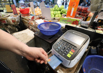 신용카드 가맹점 304만개에 우대수수료 적용…차액 환급