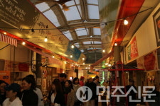 경남 진주의 새로운 야간명소 호프 1884, 가족과 청년 모두를 사로잡는다