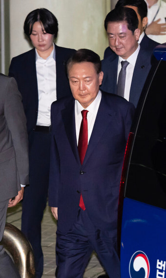 윤석열, 구속 후 첫 내란혐의 재판 불출석…'건강 문제'