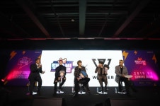 컴투스, 댄스빌 쇼케이스 개최… 위너와 함께한 불금