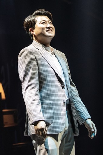 김호중, 오는 10월 정규앨범 '우리家' 무대 담긴 콘서트 VOD 공개