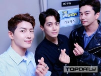 더블레스, 더 트롯쇼 첫 출연 인증샷 공개