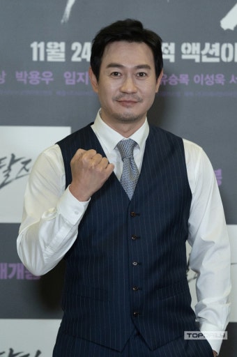 [톱포토] '유체이탈자' 박용우, 짙어진 카리스마