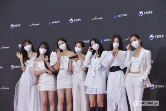 [톱포토] '가요대축제' 오마이걸(OH MY GIRL), 상큼 발랄 포즈