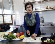 지역 농산물로 평소 맛깔난 음식 개발, 신안군 한길농원 윤인자 대표