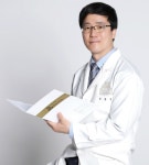 헤어라인 넓어지는 남자 앞머리탈모, 치료 서둘러야 하는 이유