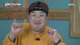 개그맨 김영식, 재치 있는 입담으로 시청자들을 사로잡다.