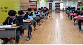 효성중, 독서 표현의 날 행사 실시