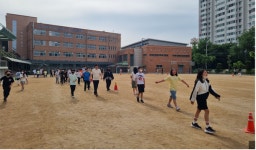 인천대정초, 사제동행 걷기로 아침을 열다