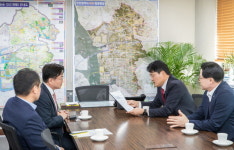 인천 서구, 청라 현안 해결 위해 인천경제청과 손 맞잡아