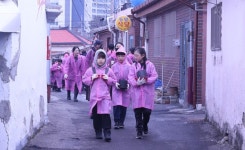 인천환경공단, 용현학익지구 찾아 사랑의 연탄 2천장 전달 따뜻한 온정 나눔