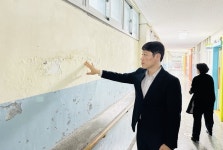 인천시의회 이용창 교육위원장, 원도심 학교 교육환경 개선 앞장