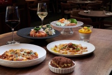 청담 루프탑 바 디아만테, 봄 바람과 도심 야경을 안주 삼아하이볼 1+1 제공